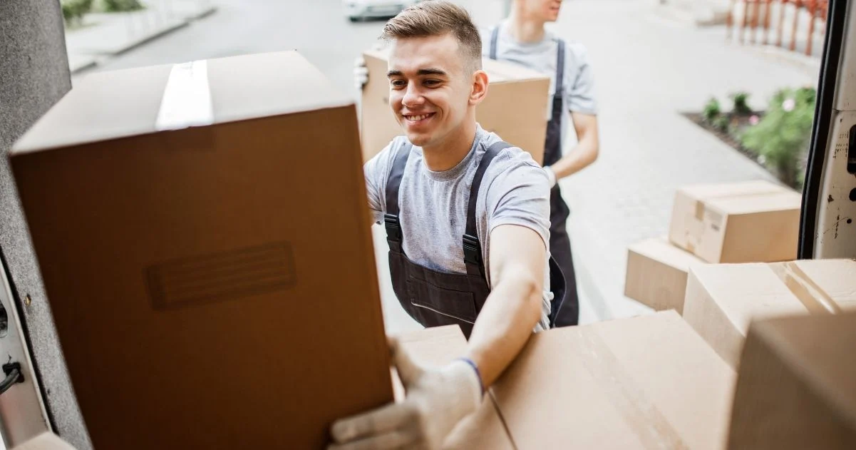 Tips for Seniors for Moving and Downsizing in NYC - Hiring Movers