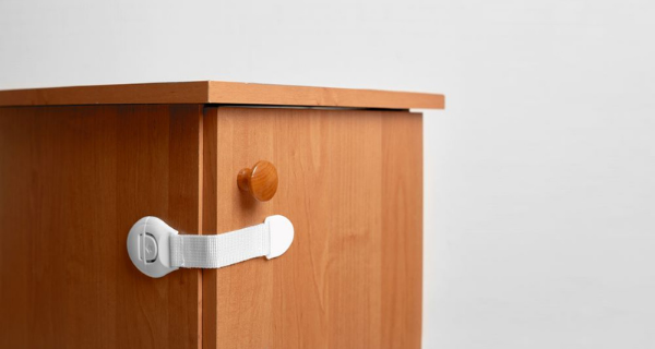 How to Make Your Home Safe and Comfortable for Someone with Alzheimer's or Related Dementia - Caregiver Resource - Kitchen