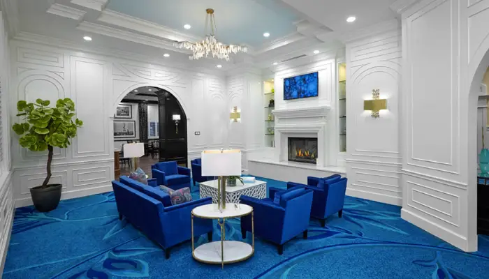 Tips for Moving to an Upscale Senior Living Community - 305 West End