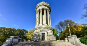 NYC UWS Monuments and Memorials to Explore in Riverside Park - Soldiers and Sailors Monument